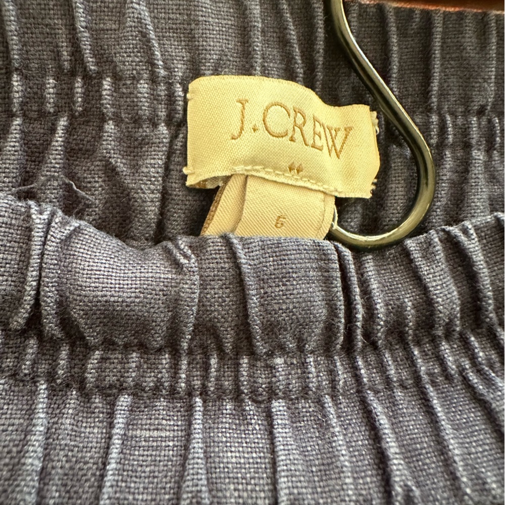 Donated—-🌻$3 with any bundle🌻
 j Crew Navy Shorts - Picture 2 of 3
